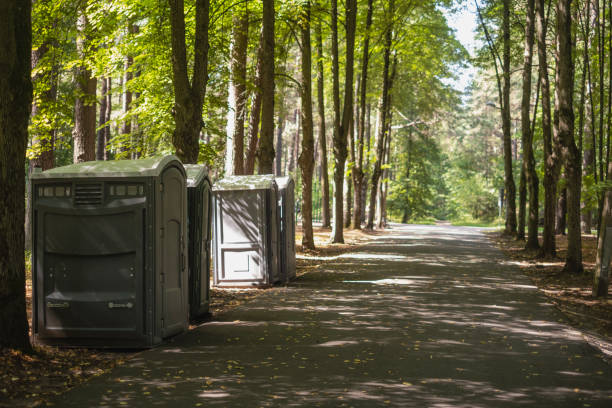 Best Portable restroom trailer rental  in Frankfort, IL